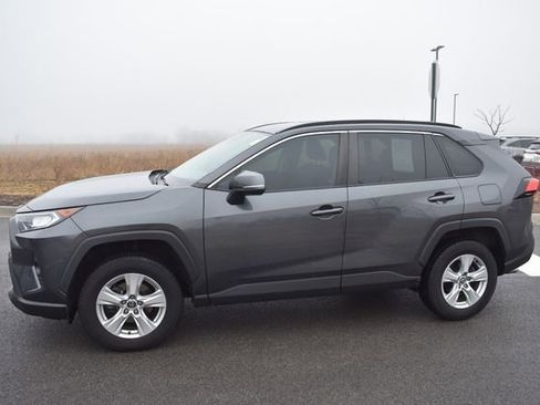 Used 2020 Toyota RAV4 XLE w/ XLE Grade Weather Package image 6