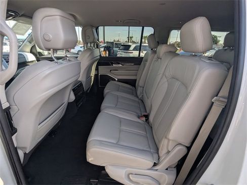 Used 2022 Jeep Wagoneer Series II image 15