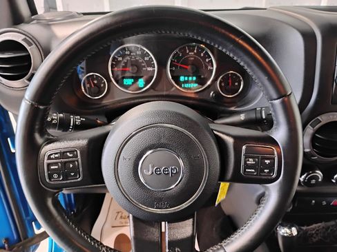 Used 2015 Jeep Wrangler Sport AWD/4WD image 15