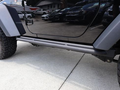 Used 2017 Jeep Wrangler Rubicon AWD/4WD image 30