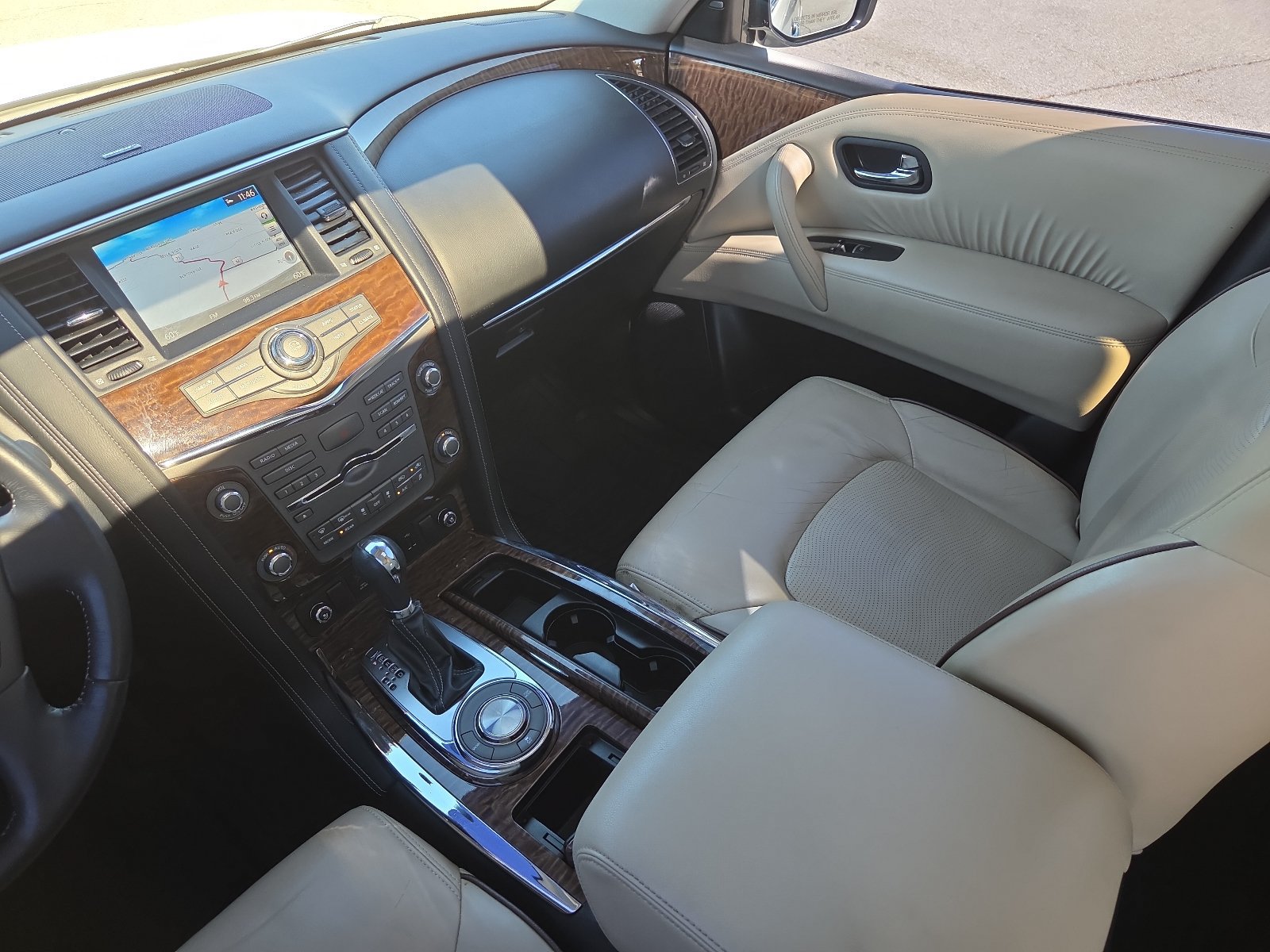 Used 2020 Nissan Armada Platinum w/ Captain's Chairs Package RWD image 13