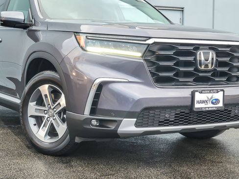 Used 2025 Honda Pilot EX-L image 2