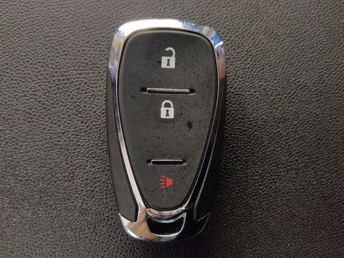 Used 2018 Chevrolet Equinox LT image 32