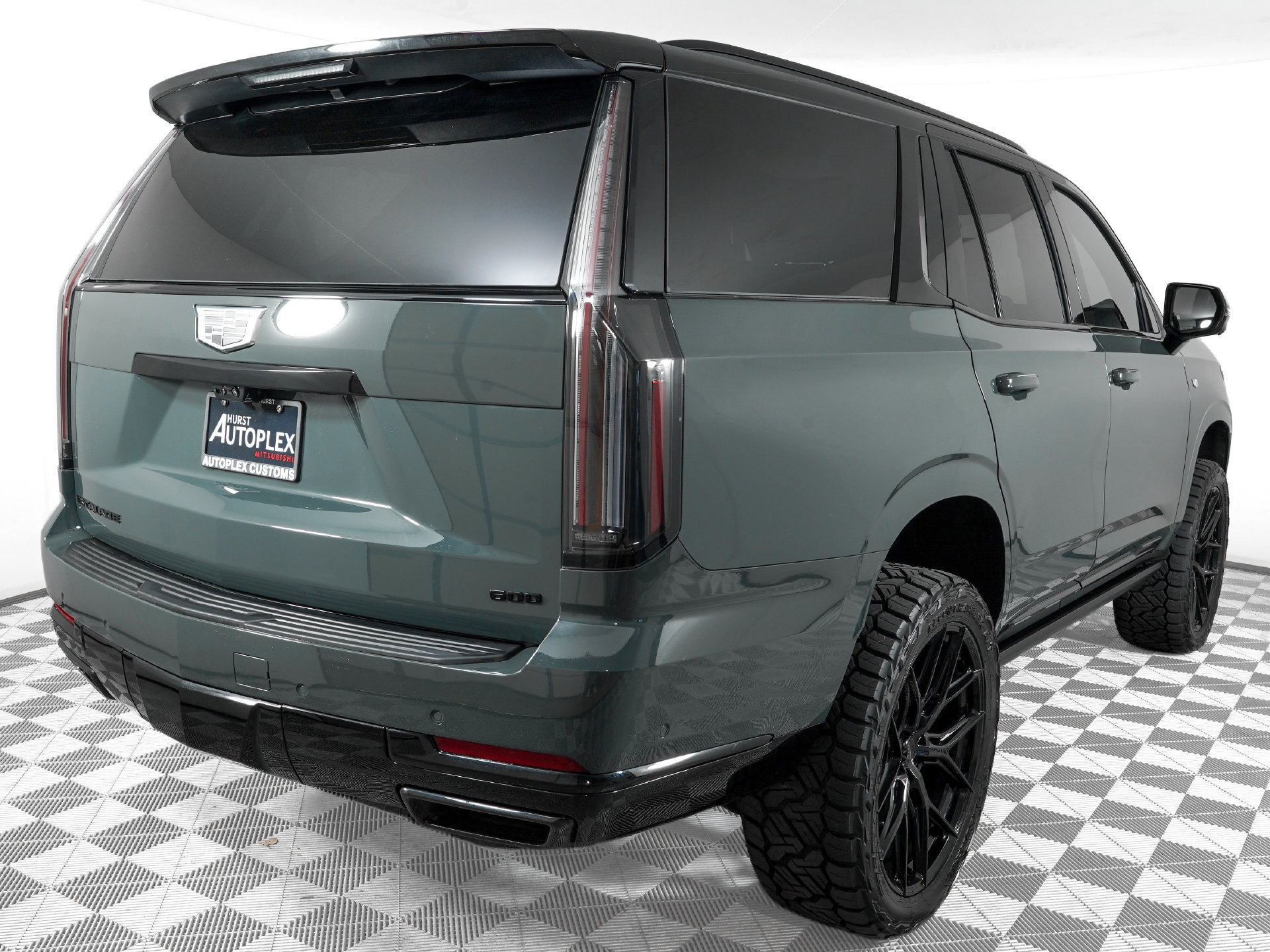 Used 2026 Cadillac Escalade Sport w/ LPO, ONYX Package AWD/4WD image 6
