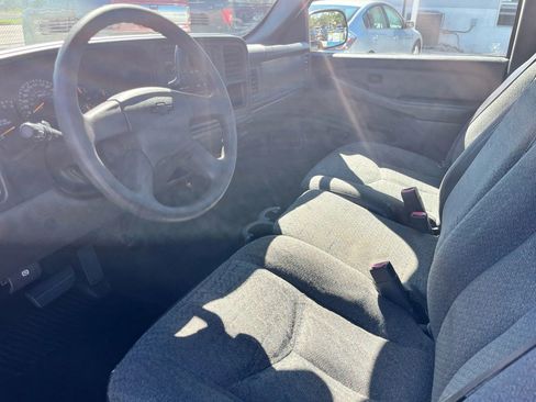 Used 2005 Chevrolet Silverado 1500 W/T image 19