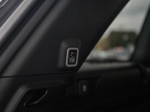 New 2025 Jeep Grand Cherokee Limited image 8