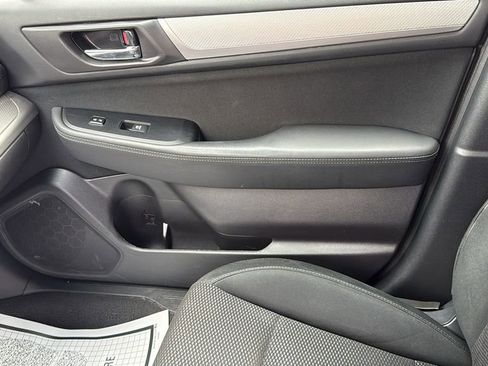 Used 2016 Subaru Outback 2.5i Premium image 21