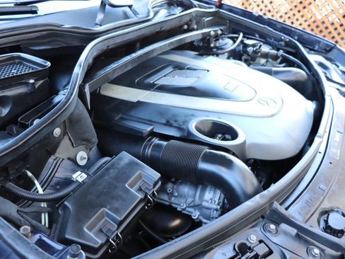 Used 2012 Mercedes-Benz GL 450 4MATIC image 14