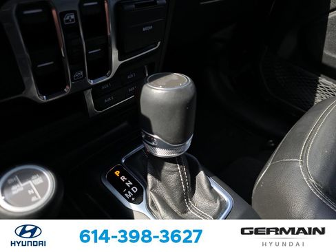 Used 2021 Jeep Wrangler Unlimited Sahara w/ Cold Weather Group AWD/4WD image 25