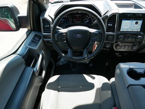 Used 2016 Ford F150 XLT w/ Equipment Group 302A Luxury AWD/4WD image 12