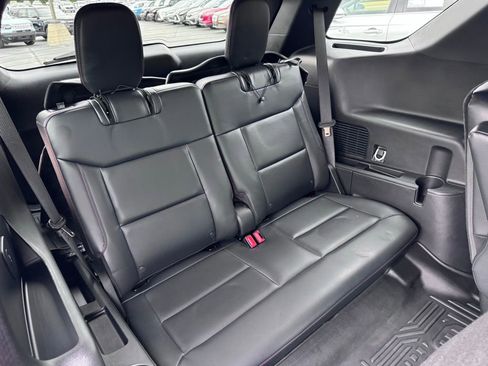 Used 2025 Ford Explorer ST AWD/4WD image 30