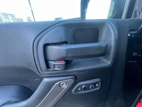 Used 2014 Jeep Wrangler Unlimited Sport w/ Quick Order Package 24S AWD/4WD image 24