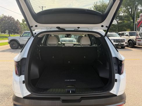 Used 2025 Hyundai Tucson SEL AWD/4WD image 11