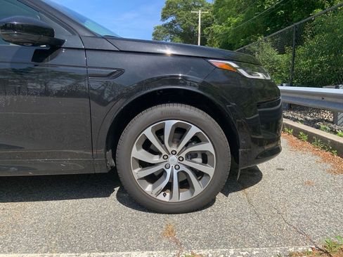 Certified 2024 Land Rover Discovery Sport S image 9