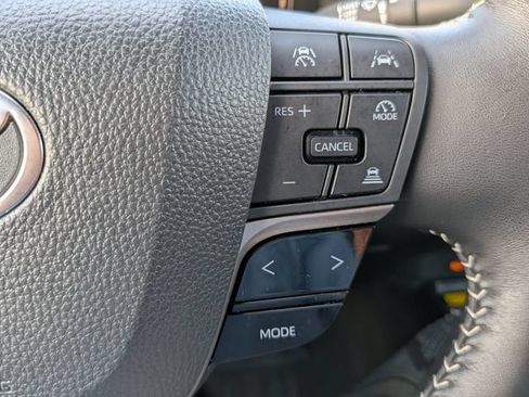 Used 2026 Toyota Camry SE AWD/4WD image 24