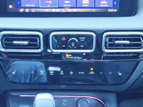 New 2026 Nissan Sentra SR w/ SR Premium Package FWD image 23
