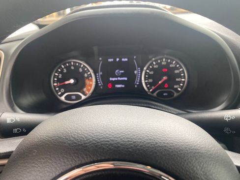 Used 2017 Jeep Renegade Latitude image 15