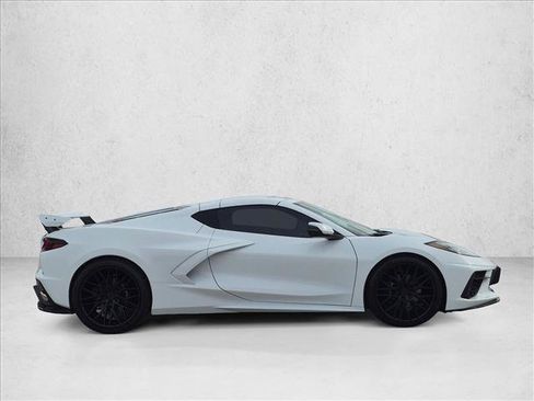 Used 2025 Chevrolet Corvette Stingray Coupe w/ 1LT RWD image 4
