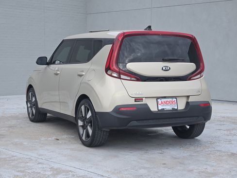 Used 2020 Kia Soul EX image 6