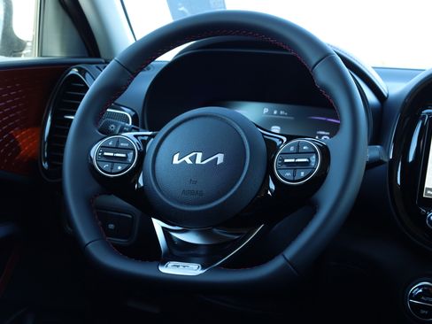 New 2025 Kia Soul GT-Line w/ GT-Line Technology Package image 8