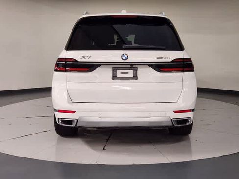 Used 2025 BMW X7 xDrive40i AWD/4WD image 16