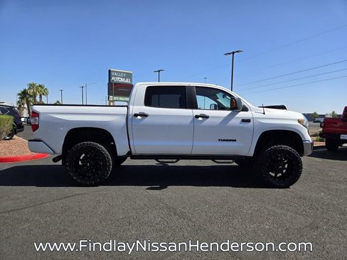 Used 2019 Toyota Tundra SR5 w/ Convenience Package AWD/4WD image 7