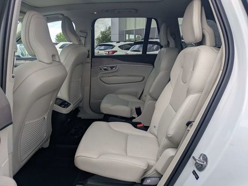 Used 2024 Volvo XC90 B6 Plus AWD/4WD image 16