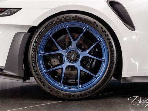 Used 2025 Porsche 911 GT3 RS RWD image 31