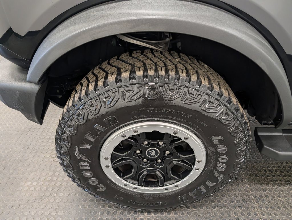 Certified 2023 Ford Bronco Outer Banks w/ Sasquatch Package AWD/4WD image 7