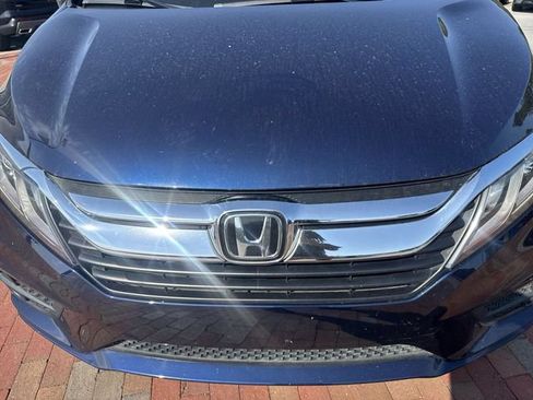 Used 2018 Honda Odyssey EX image 22