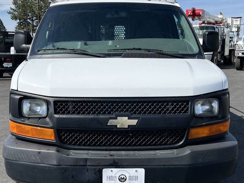 Used 2015 Chevrolet Express 2500 image 2