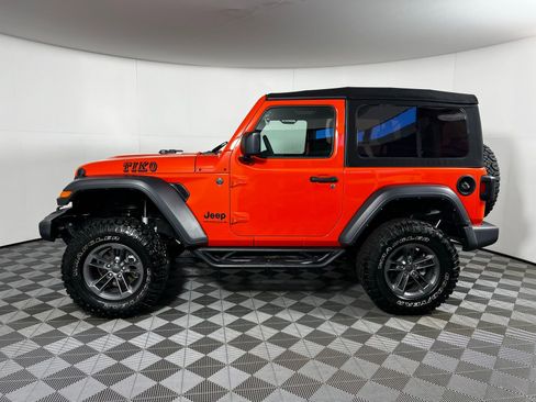 Used 2023 Jeep Wrangler Sport S image 8
