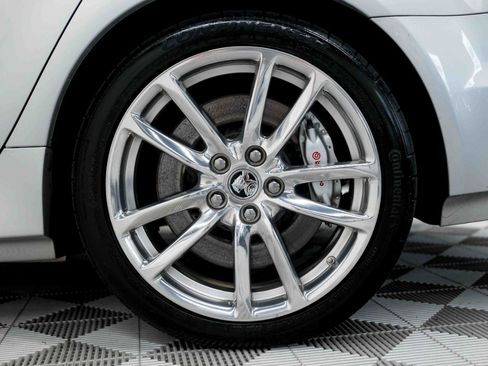 Used 2015 Chevrolet SS RWD image 39