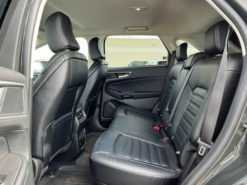Used 2024 Ford Edge SEL w/ Convenience Package AWD/4WD image 3