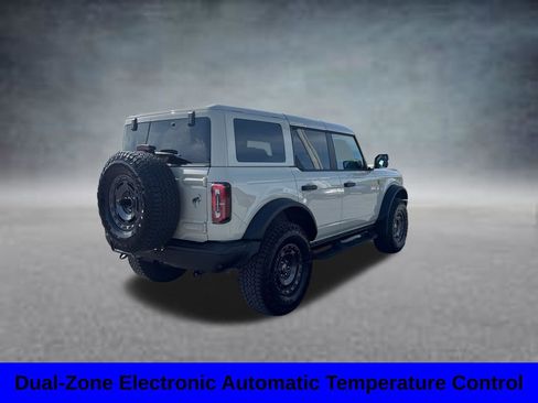 Used 2025 Ford Bronco Badlands AWD/4WD image 7