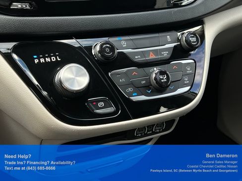 Used 2021 Chrysler Voyager Lxi FWD image 39