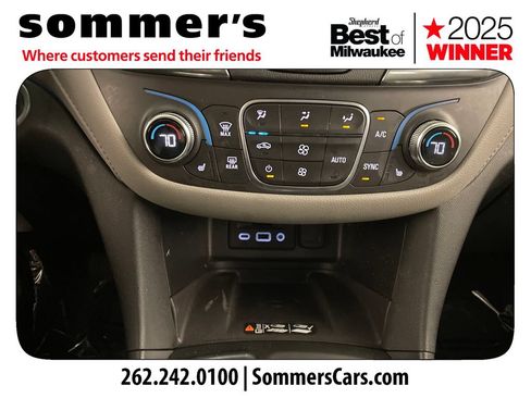 Used 2019 Chevrolet Equinox Premier AWD/4WD image 16