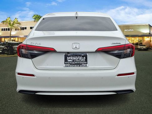 Used 2024 Honda Civic Touring image 6