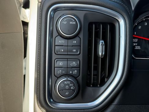 Used 2020 Chevrolet Silverado 1500 LT Trail Boss image 33