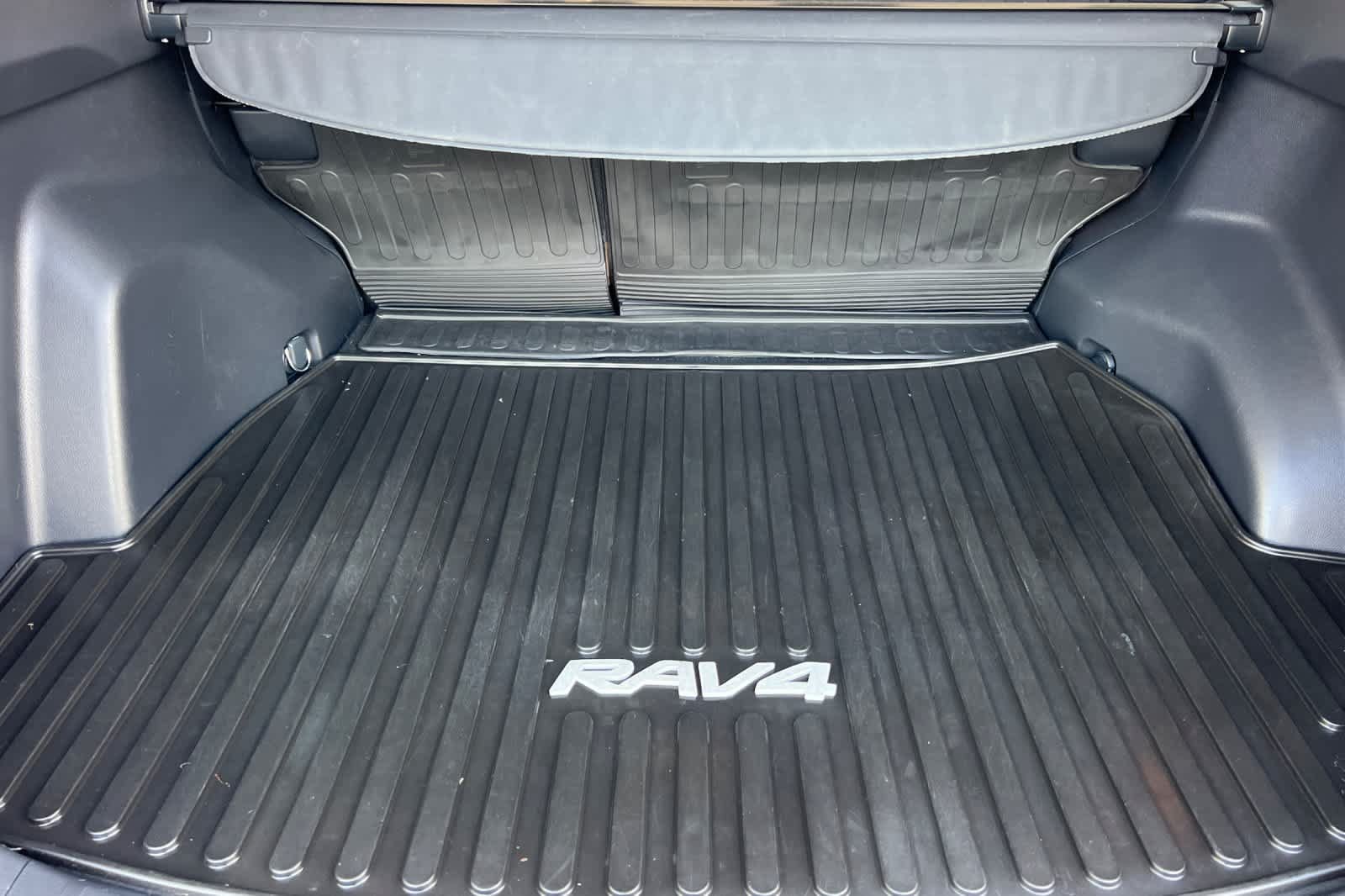 Certified 2021 Toyota RAV4 LE FWD image 15