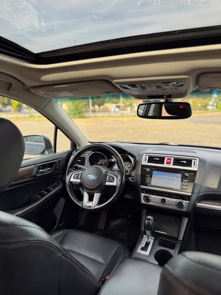 Used 2017 Subaru Outback 2.5i Limited w/ Popular Package #5 AWD/4WD image 29