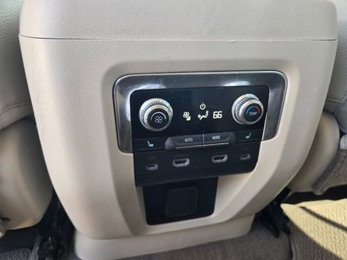 Used 2021 GMC Yukon Denali w/ Denali Ultimate Package AWD/4WD image 25