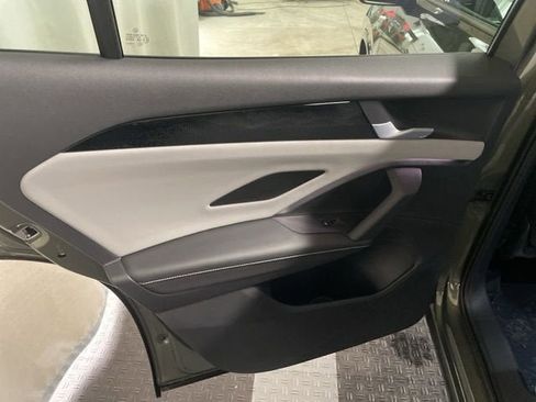 New 2026 Volkswagen Tiguan SE R-Line image 12