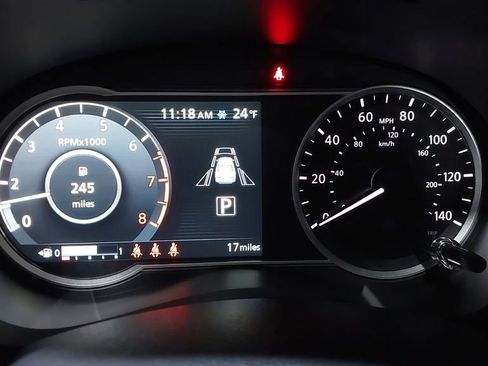 Used 2025 Nissan Versa SV w/ Trunk Package FWD image 22