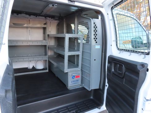 Used 2015 Chevrolet Express 2500 image 14