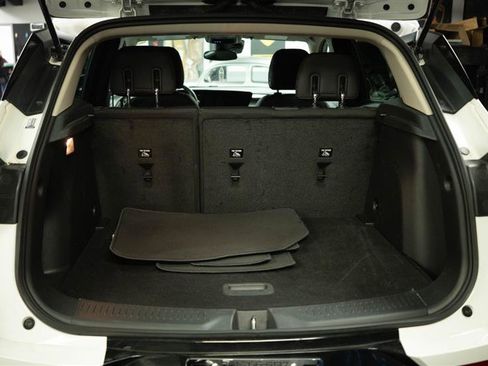 Used 2024 Buick Encore GX Sport Touring image 7