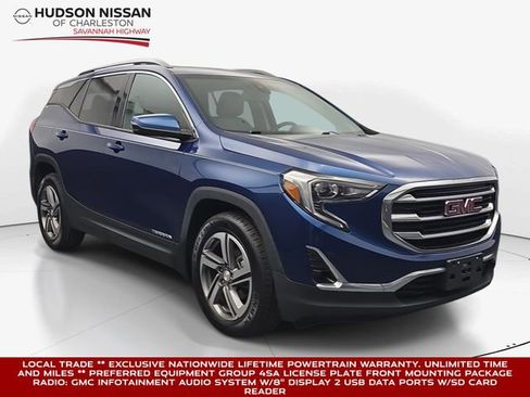 Used 2021 GMC Terrain SLT FWD image 1