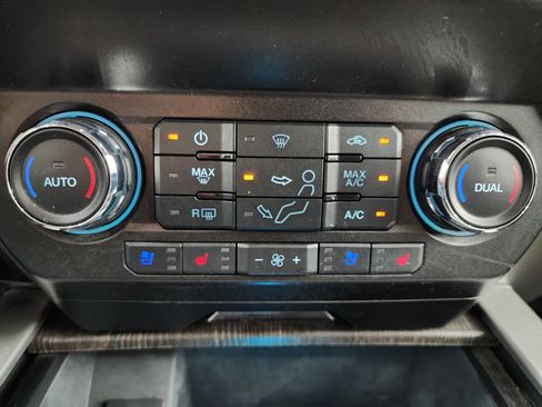 Used 2021 Ford F250 Lariat w/ Lariat Value Package image 60