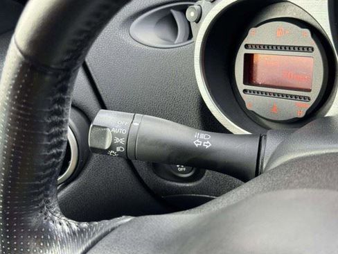 Used 2015 Nissan 370Z Coupe RWD image 32