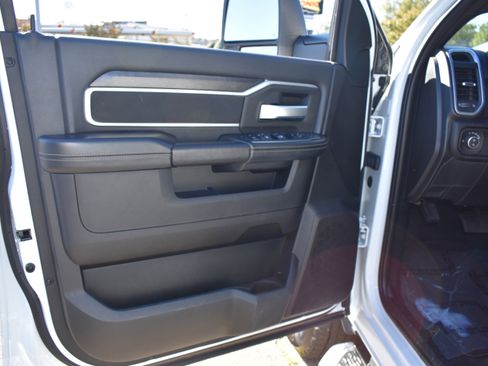 Used 2024 RAM 2500 Big Horn image 23